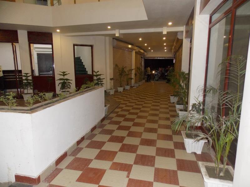Nutan Hotel Balrampur Bagian luar foto